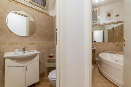 Rione Monti & Cavour Apartment - image 23