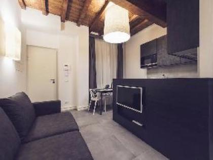 Panisperna Suite 2 Bedrooms With Terrace - image 3