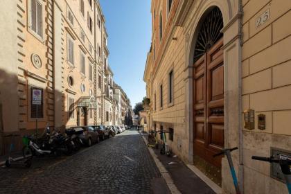 iFlat The Roman View - image 19