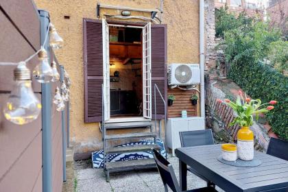 Cozy Vatican Loft with Terrace - image 10