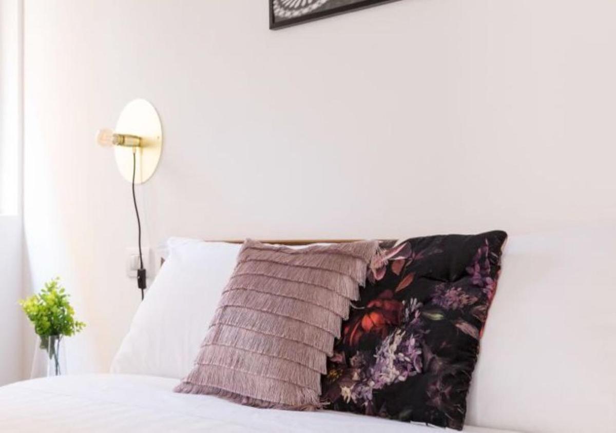 Barberini Luxury Apartment - image 2