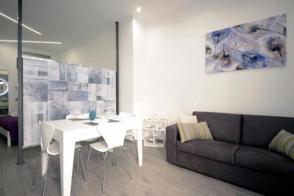 San Saba Street Apartment 48 - image 16