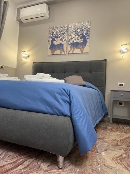 Henry Suite - image 12