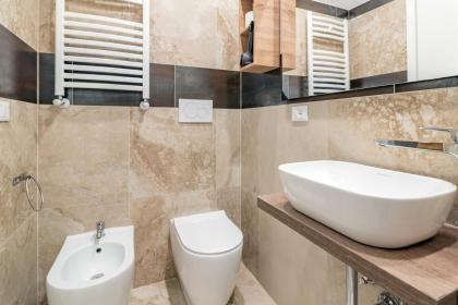 Glint House Roma - image 21