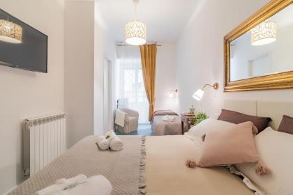 Glint House Roma - image 29