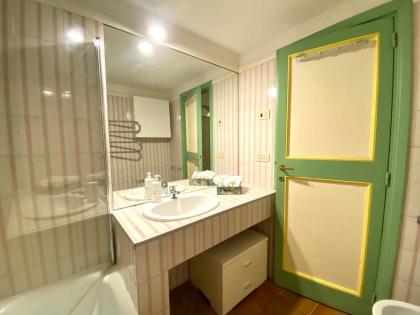 Pantheon Ancient Rome Apartment - image 4