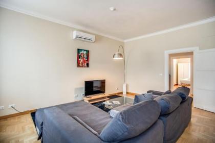 Borgo Vittorio 2 bdr 2 bath St Peter's - image 17
