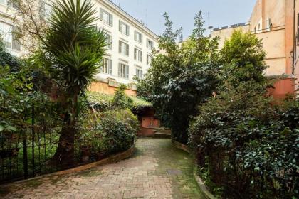 iFlat Cozy Studio in Monti - image 17