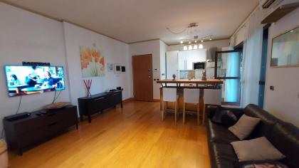 Home Sorbara Luxury Home no01