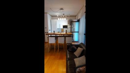 Home Sorbara Luxury Home no01 - image 28