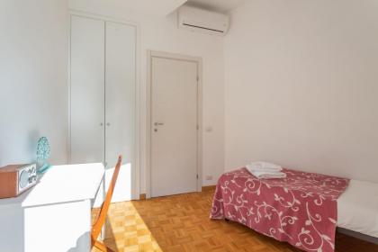 Corso Francia 2BDR Apartmet - image 4