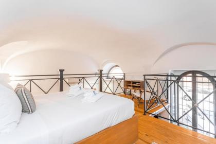Trastevere Vintage Artistic Loft - image 23