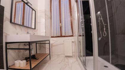 Sistina Apartments - image 11