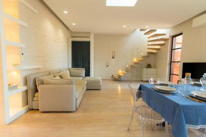 Pelliccia 11 Trastevere Penthouse - image 6