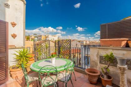 the B rooftop apartment