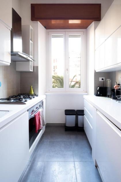BLUE INN APARTMENT APPIO LATINO - image 7