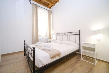 Vatican Home Elvira - image 30