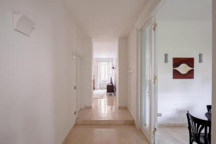 Nostromondo Basilica Apartment - image 11