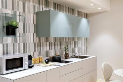 Viam 16b Suites - image 7