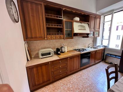 Lounge Apartment - University - image 20