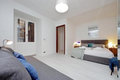 Monti Spacious Apartment 2 - image 4