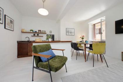 Monti Spacious Apartment 2 - image 7
