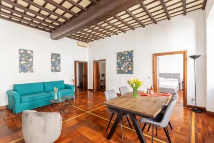 Campo de Fiori Large and Beautiful Apartment - image 7