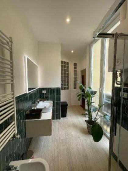 Sole Suite Apartament In The Center Of Rome - image 12