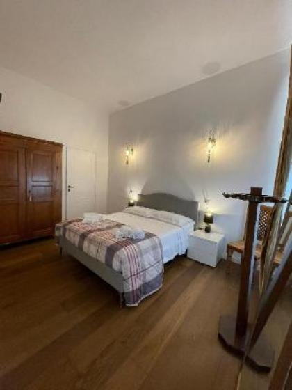 Sole Suite Apartament In The Center Of Rome - image 15