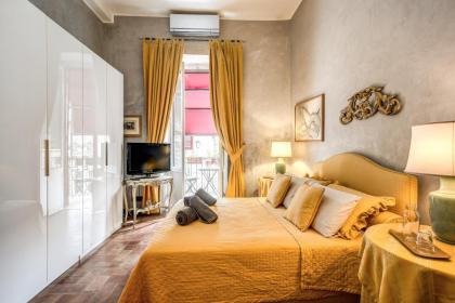Wonderful Apartment with Balcony in Piazza Margana - image 4