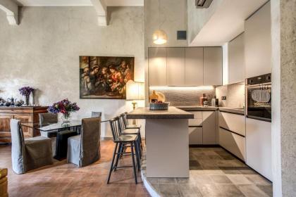 Wonderful Apartment with Balcony in Piazza Margana - image 6