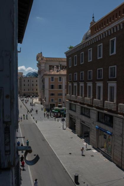 Vittoria House - image 20
