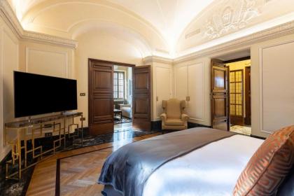 Casa Aurea by Burghesius - image 13