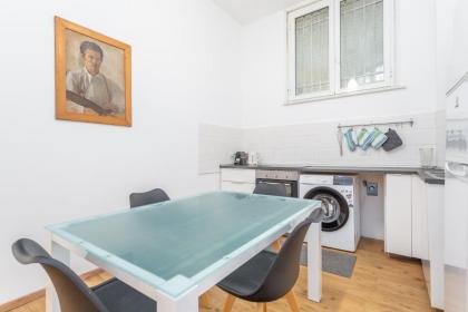 Villa Borghese modern 2 BDR Apartment - image 28
