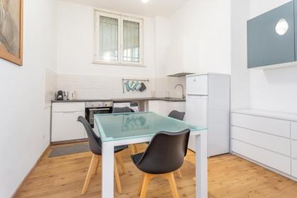Villa Borghese modern 2 BDR Apartment - image 29