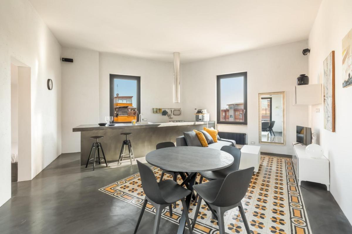 Fantastic Penthouse over the Roman Sky - main image