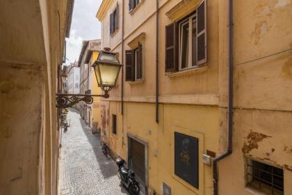 woodstyle apartment - navona - image 26