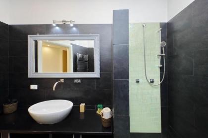 Flatinrome Trastevere 2 - Jacuzzi in Trastevere - image 23