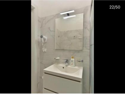 DREAM HOUSE - image 15