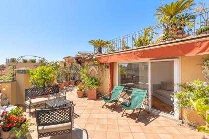 Casa Colonna by Burghesius - image 20