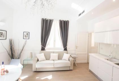 Vatican Wonderful 2BR Apartment - image 3