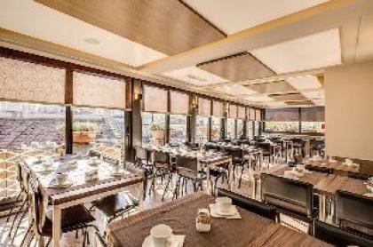 Trevi Hotel - image 18