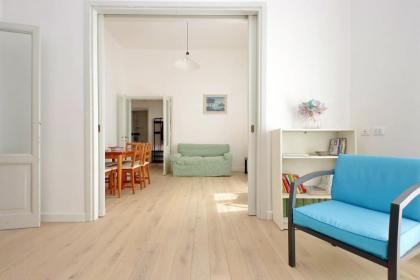 FM Apartment - image 9