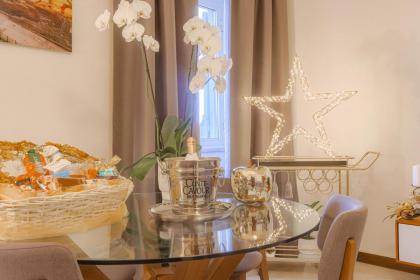 Stella Luxury House