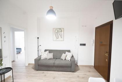 Lovely Apartment in Hip and Vibrant Pigneto - image 13