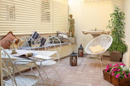 Casavignoni luxury apartment with terrace - image 11