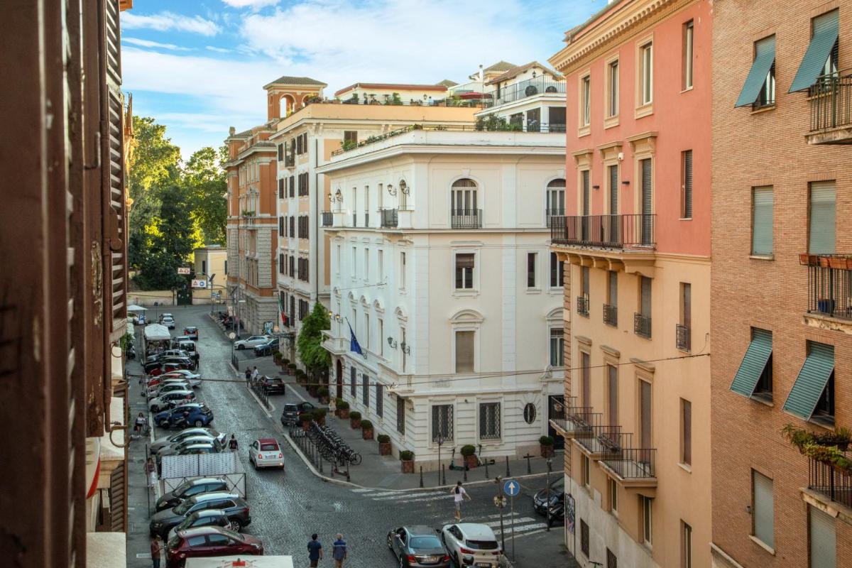 Casavignoni luxury apartment with terrace - image 5