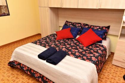 Roma Tiberius Suite - image 11