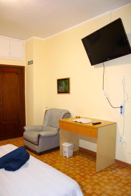 Roma Tiberius Suite - image 13