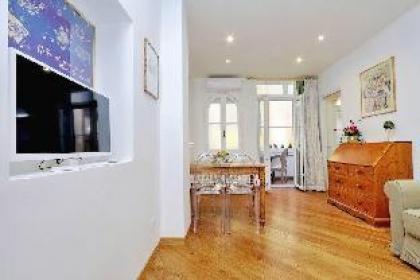 Sistina - WR Apartments - image 11